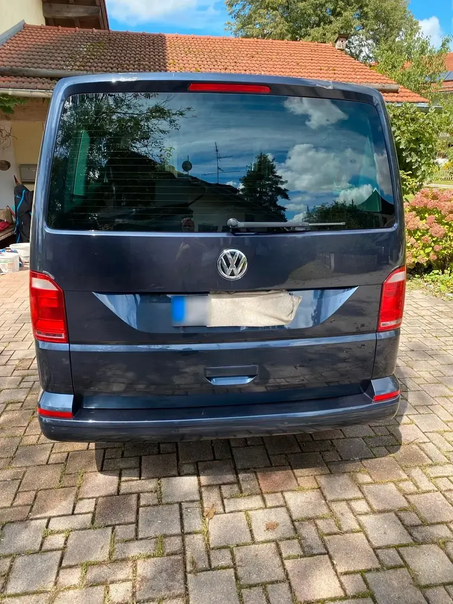 Gebraucht VW Multivan Comfortline 150 PS (110 kW) 2016 Blau Van / Kleinbus