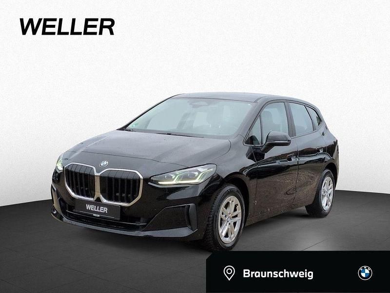 Schwarz ii (schwarz) Gebraucht 2022 BMW 218 Performance SUV | 21.450 € (Fairer Preis) - Bild 1/4