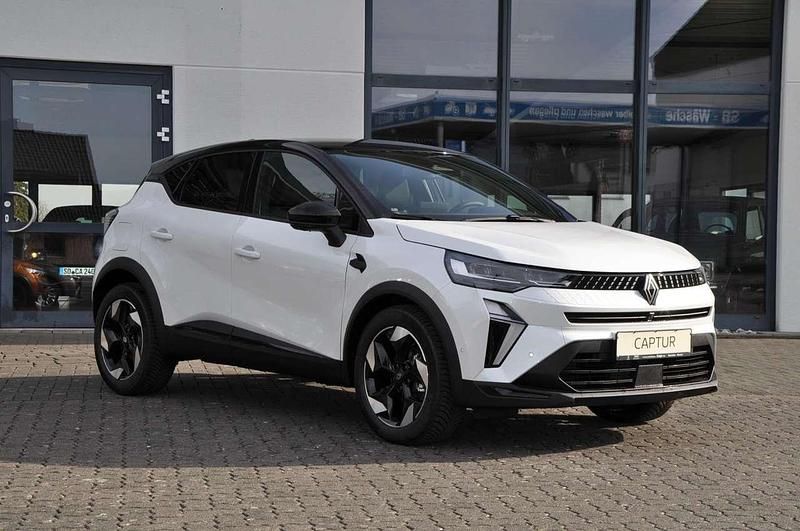 Neu Renault Captur Techno 158 PS (116 kW) 2025 Perlmuttweiß metallic, black SUV