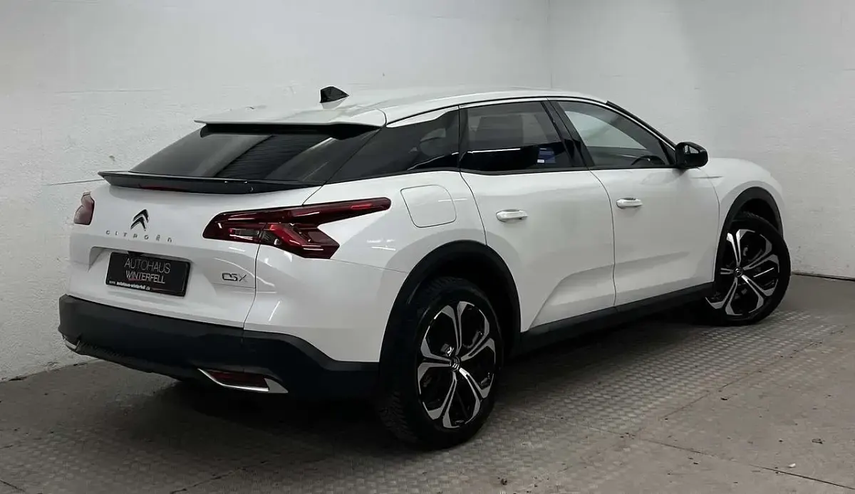 Gebraucht Citroën C5 X PureTech 145 PS (106 kW) 2024 Weiß Kombi