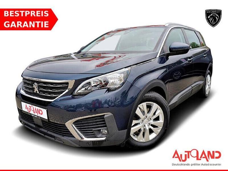 Blau Gebraucht 2017 Peugeot 5008 Active Van / Kleinbus | 21.990 € (Fairer Preis) - Bild 1/4