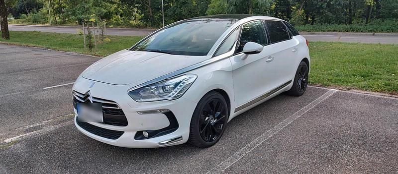 Gebraucht Citroën DS5 163 PS (119 kW) 2012 Weiß Kleinwagen