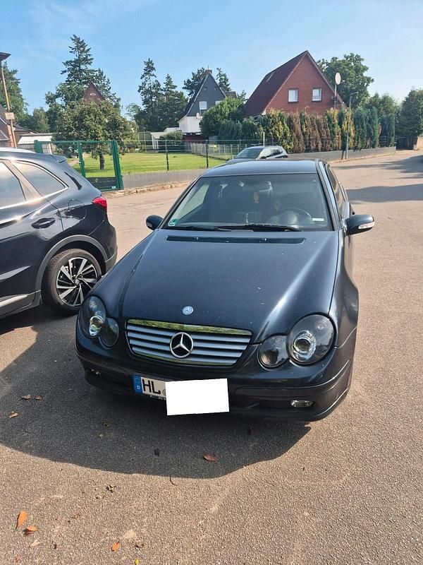 Grau Gebraucht 2003 Mercedes C180 Coupé | 2.600 € (Fairer Preis) - Bild 1/4
