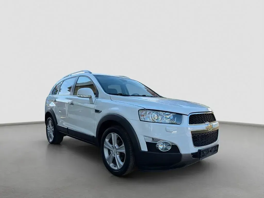 Gebraucht Chevrolet Captiva 184 PS (135 kW) 2011 Weiß SUV