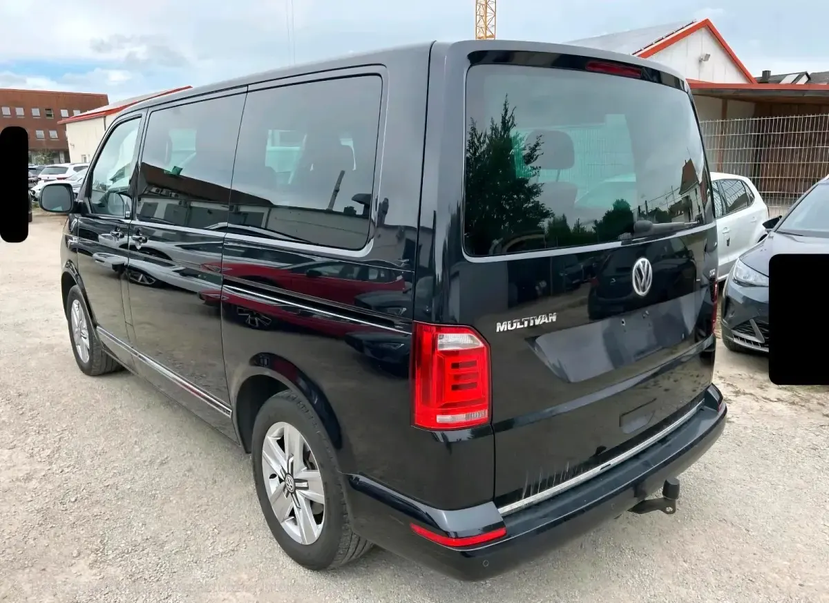Gebraucht VW Multivan 204 PS (150 kW) 2017 Schwarz Van / Kleinbus
