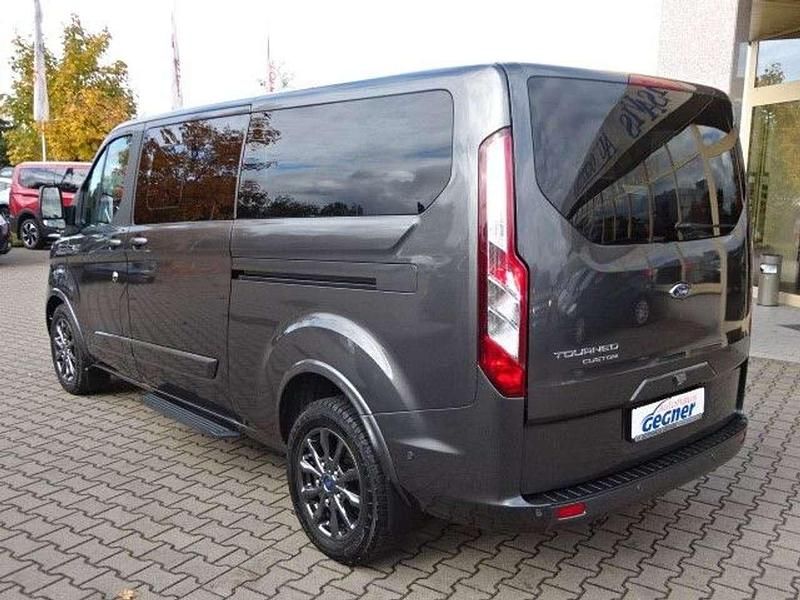 Gebraucht Ford Tourneo Titanium 131 PS (96 kW) 2021 Magneticgrau (metallic) Van / Kleinbus