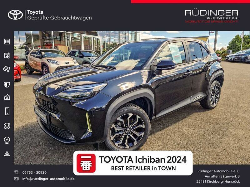 Schwarz Gebraucht 2024 Toyota Yaris Cross Team SUV | 27.990 € (Etwas zu teuer) - Bild 1/3
