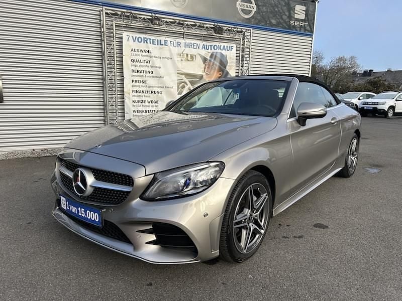 Gebraucht Mercedes C200 AMG line 160 PS (117 kW) 2019 Beige metallic Cabrio