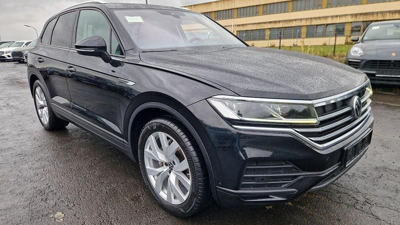 Gebraucht VW Touareg 286 PS (210 kW) 2021 Deep black SUV