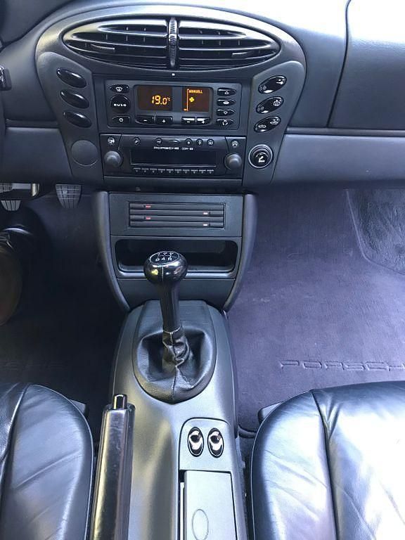 Gebraucht Porsche Boxster 204 PS (150 kW) 1999 Silber Cabrio