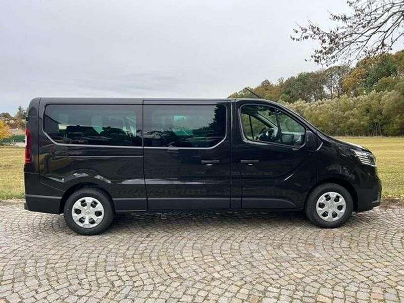 Gebraucht Renault Trafic 150 PS (110 kW) 2023 Tenebroschwarz Van / Kleinbus