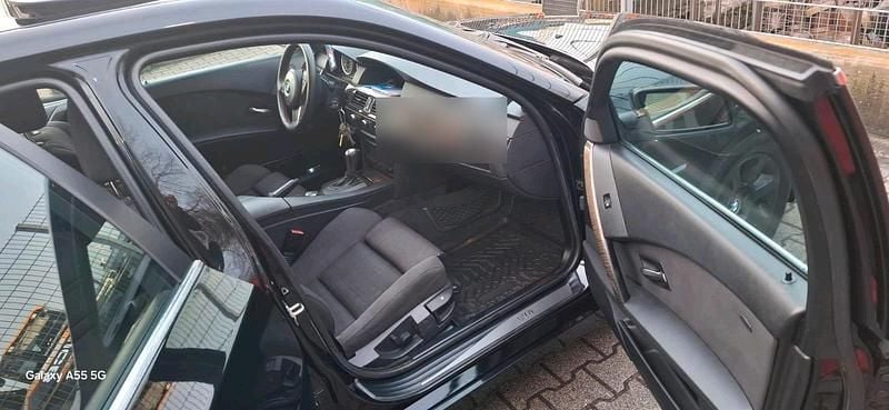 Gebraucht BMW 525 218 PS (160 kW) 2005 Schwarz Limousine