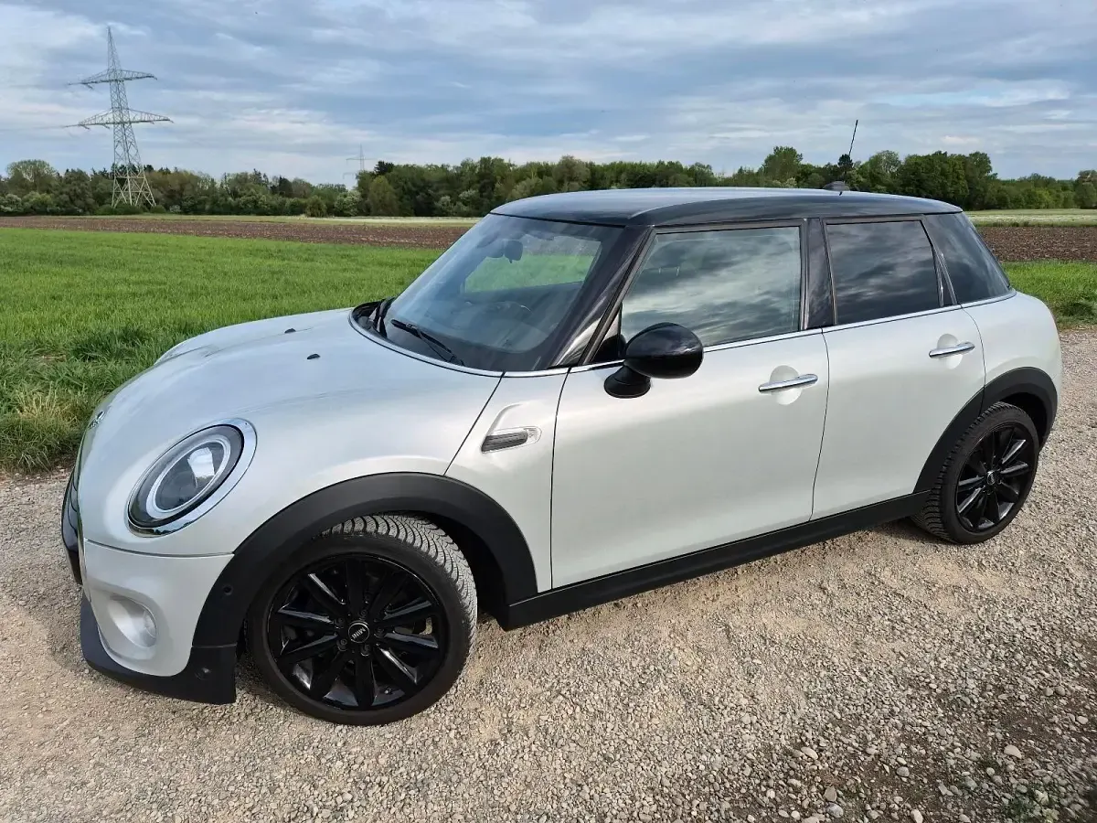 Gebraucht Mini Cooper 136 PS (100 kW) 2019 Silber Kleinwagen
