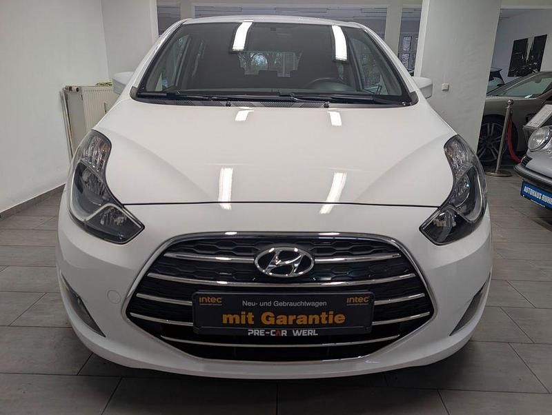 Gebraucht Hyundai ix20 YES! 90 PS (66 kW) 2017 Weiß Kleinwagen