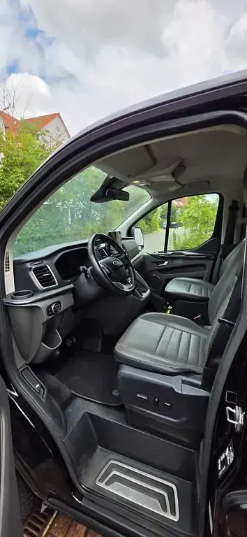 Gebraucht Ford Tourneo Custom 185 PS (136 kW) 2020 Schwarz Van