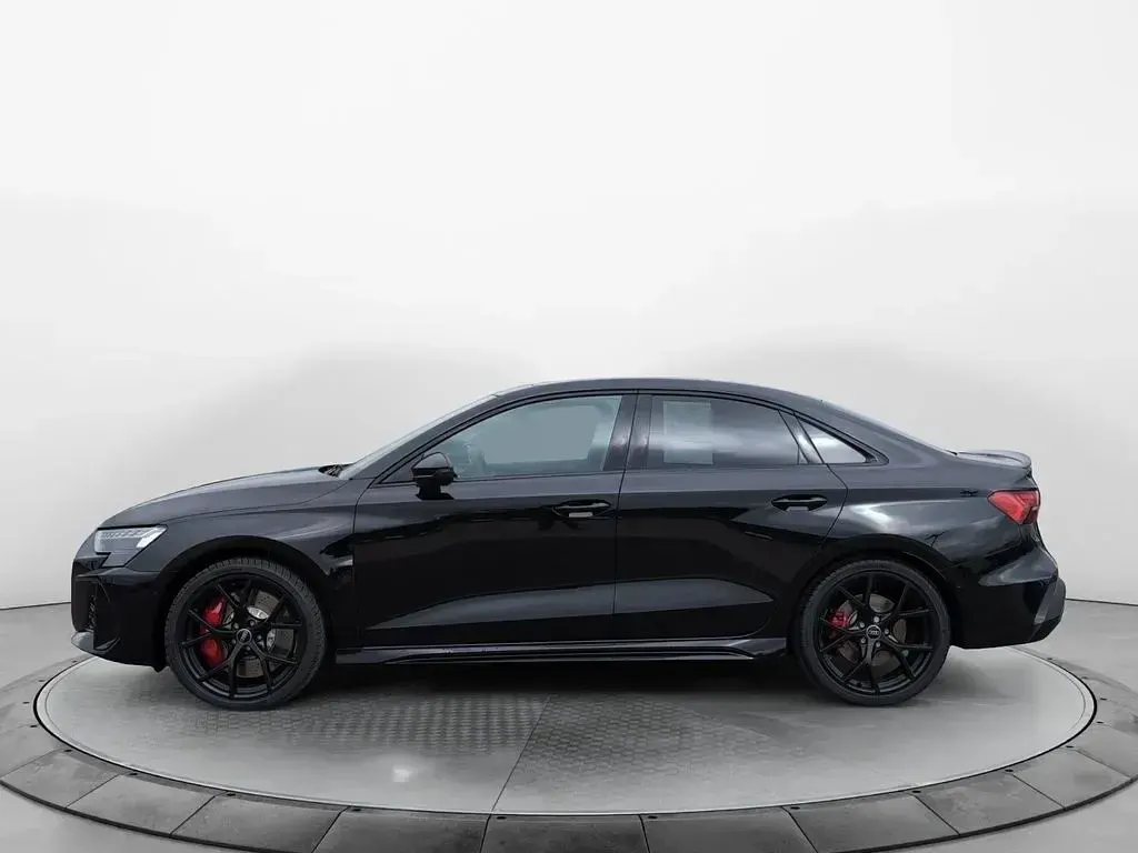 Neu Audi RS3 Sport 400 PS (294 kW) 2026 Schwarz Limousine