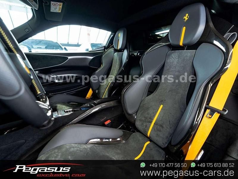 Gebraucht Ferrari SF90 1001 PS (736 kW) 2024 Grün Coupé