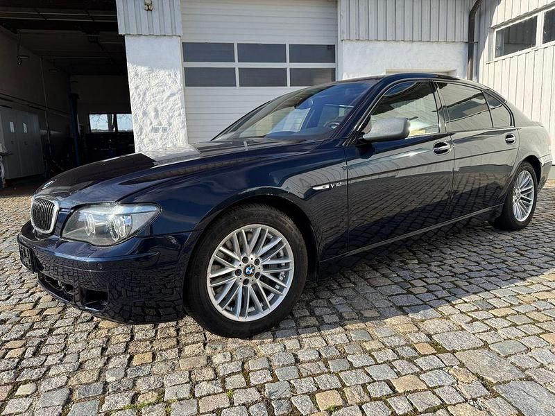 Gebraucht BMW 760L 445 PS (327 kW) 2007 Blau Limousine