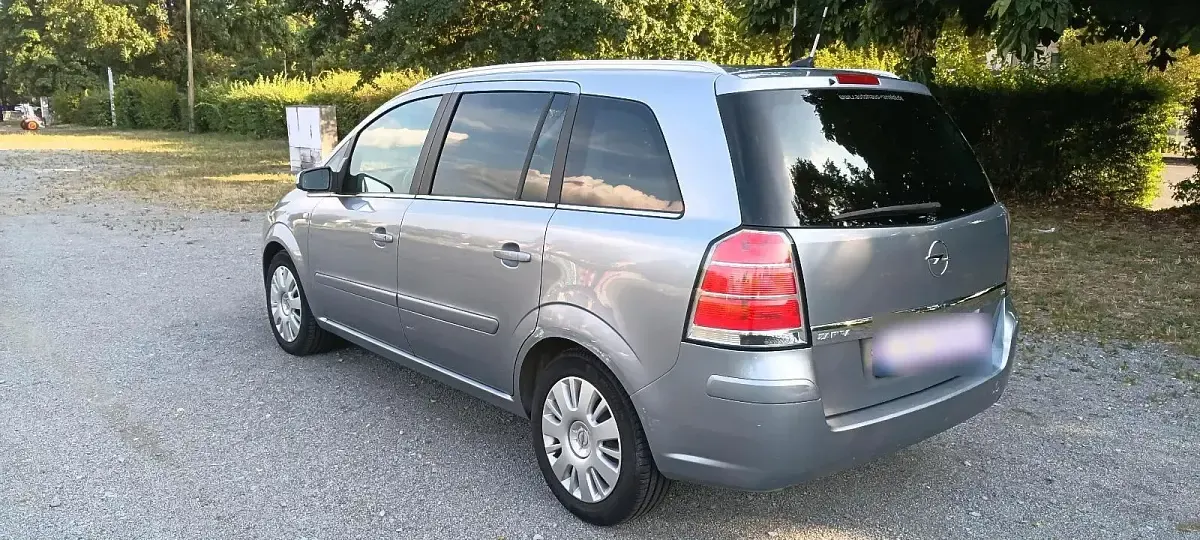 Gebraucht Opel Zafira 140 PS (102 kW) 2007 Grau Van / Kleinbus
