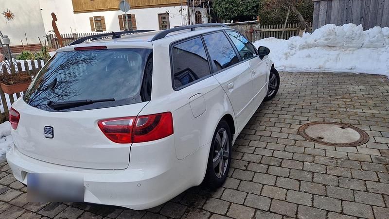 Gebraucht Seat Exeo 143 PS (105 kW) 2013 Weiß Kombi