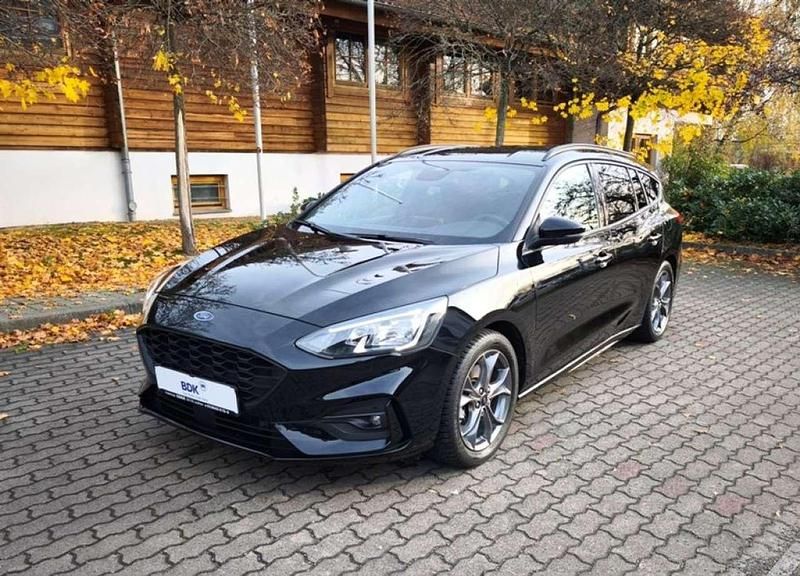 Usata Ford Focus ST-Line 155 CV (114 kW) 2021 Nero Station wagon