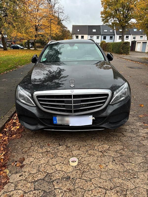 Schwarz Gebraucht 2016 Mercedes C220 Kombi | 8.500 € (Superpreis) - Bild 1/4