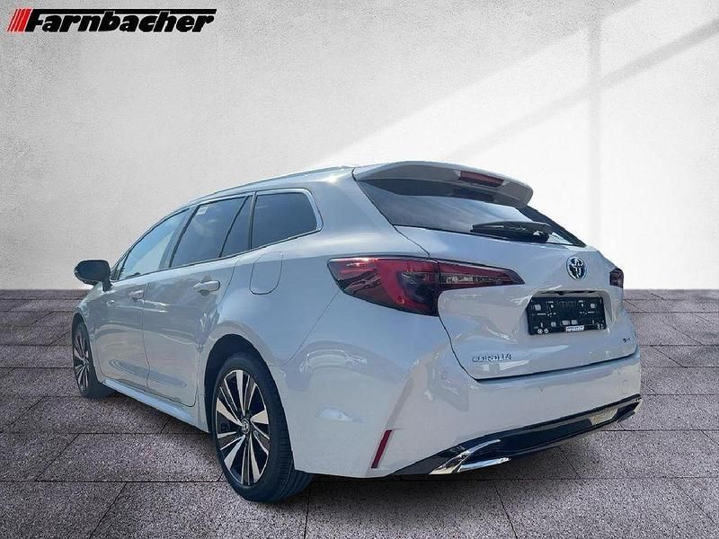 Ny Toyota Corolla 178 HK (130 kW) 2025 Grå Sedan