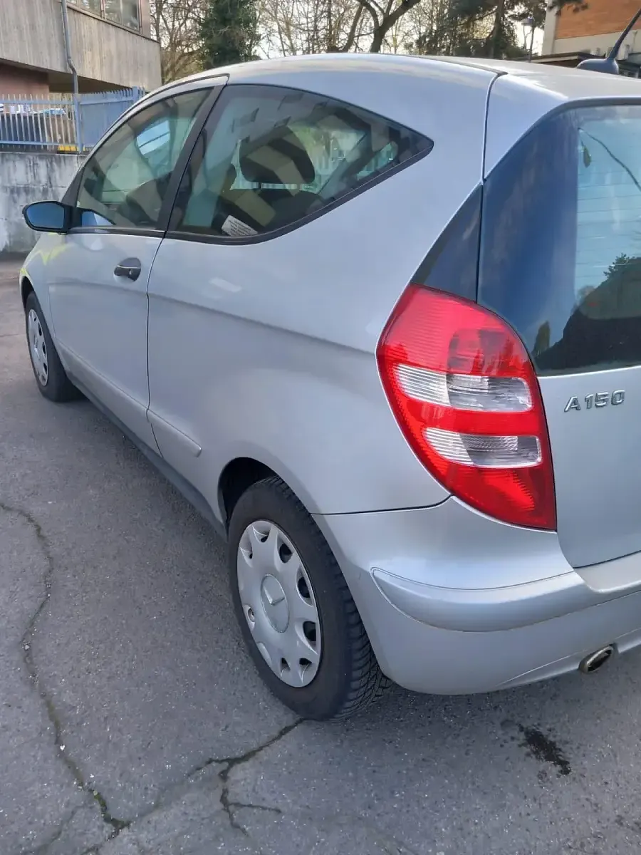 Gebraucht Mercedes A150 95 PS (69 kW) 2004 Silber Kleinwagen