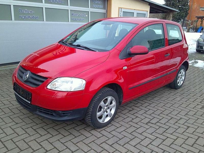 Gebraucht VW Fox Basis 54 PS (39 kW) 2005 Tornadorot Kleinwagen