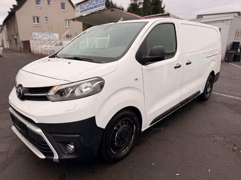 Gebraucht Toyota Proace Comfort 122 PS (89 kW) 2019 Weiß Van / Kleinbus