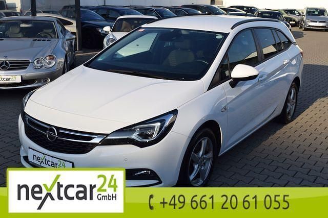 Weiß Gebraucht 2016 Opel Astra Kombi | 4.990 € (Etwas zu teuer) - Bild 1/4