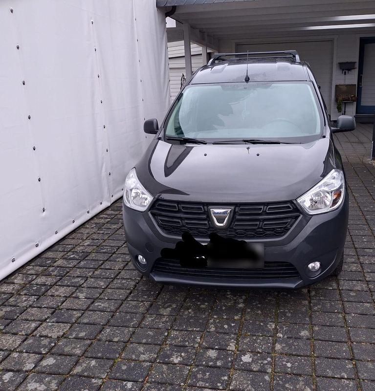 Gebraucht Dacia Dokker Comfort 95 PS (69 kW) 2020 Schwarz Van / Kleinbus
