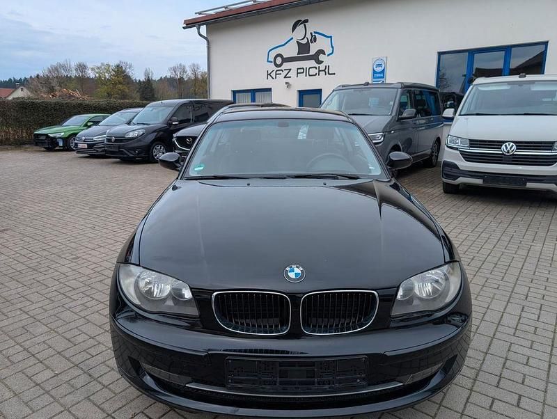 Gebraucht BMW 116 Advantage 122 PS (89 kW) 2008 Schwarz Kleinwagen
