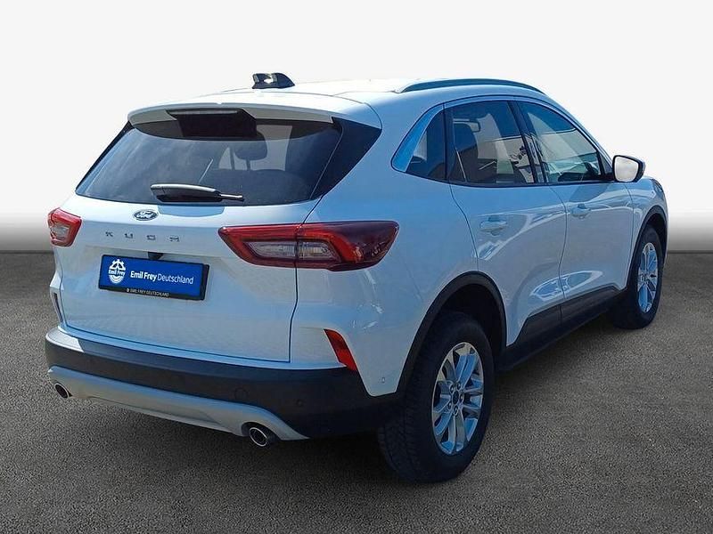 Gebraucht Ford Kuga Titanium 152 PS (111 kW) 2024 Frostweiß SUV