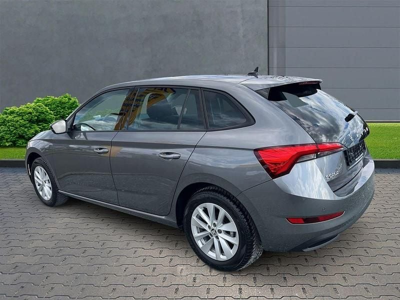 Używany Skoda Scala Selection 95 KM (69 kW) 2023 Szary Hatchback