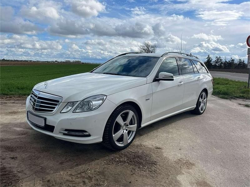 Gebraucht Mercedes E350 265 PS (194 kW) 2012 Weiß Kombi