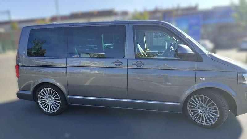 Usata VW T5 Highline 204 CV (150 kW) 2014 Grigio Furgone