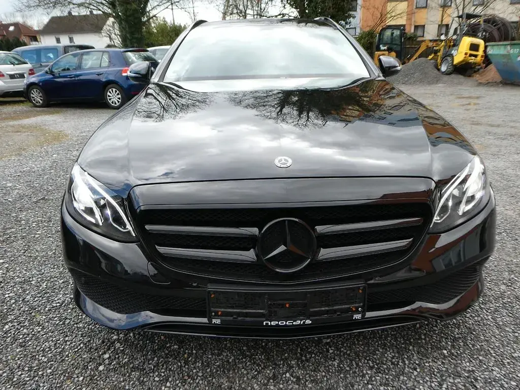 Occasion Mercedes E200 160 ch (117 kW) 2019 Noir Berline