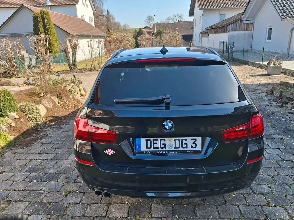 Gebraucht BMW 530 258 PS (189 kW) 2016 Schwarz Kombi