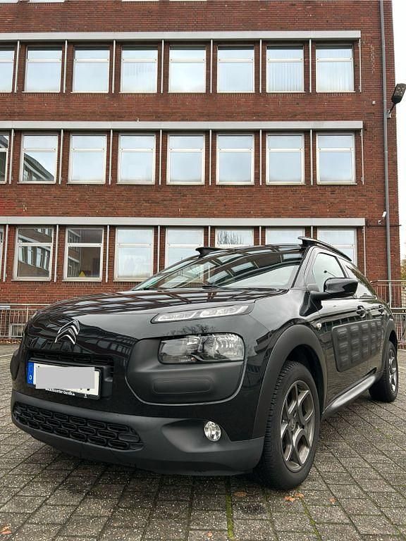 Schwarz Gebraucht 2017 Citroën C4 Cactus PureTech Kleinwagen | 6.999 € (Guter Preis) - Bild 1/4