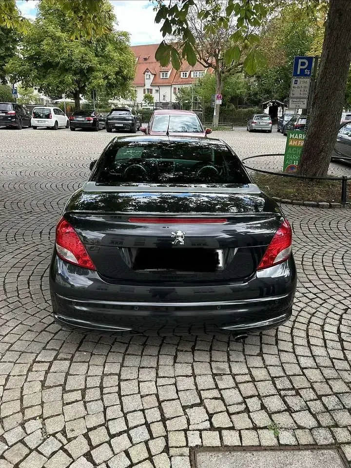 Gebraucht Peugeot 207 CC Roland Garros 120 PS (88 kW) 2010 Schwarz Cabrio