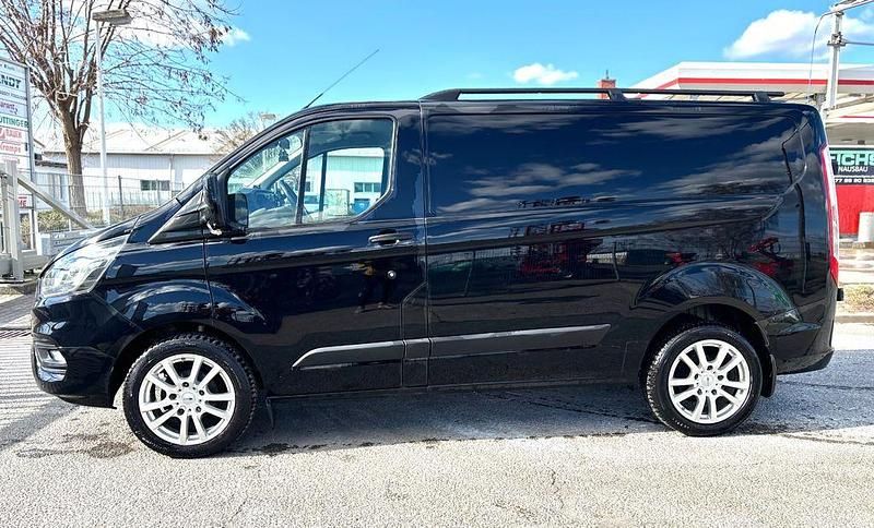 Gebraucht Ford Transit Custom Trend 135 PS (99 kW) 2018 Schwarz Van / Kleinbus