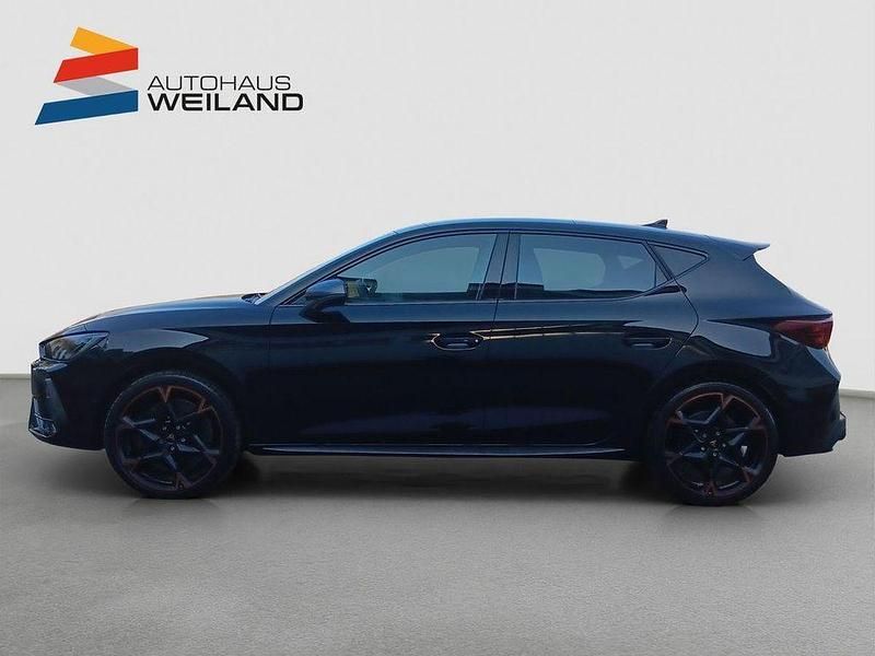 Gebraucht Cupra Leon VZ 300 PS (220 kW) 2025 Schwarz Limousine