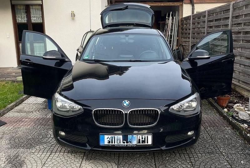 Gebraucht BMW 118 143 PS (105 kW) 2012 Schwarz Kleinwagen
