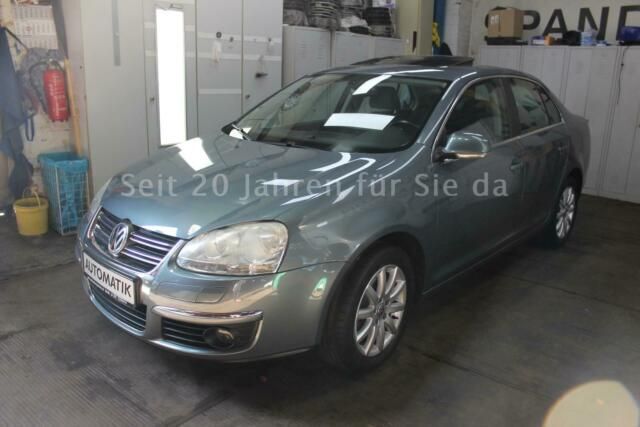 Gebraucht VW Jetta Comfortline 102 PS (75 kW) 2006 Grün metallic