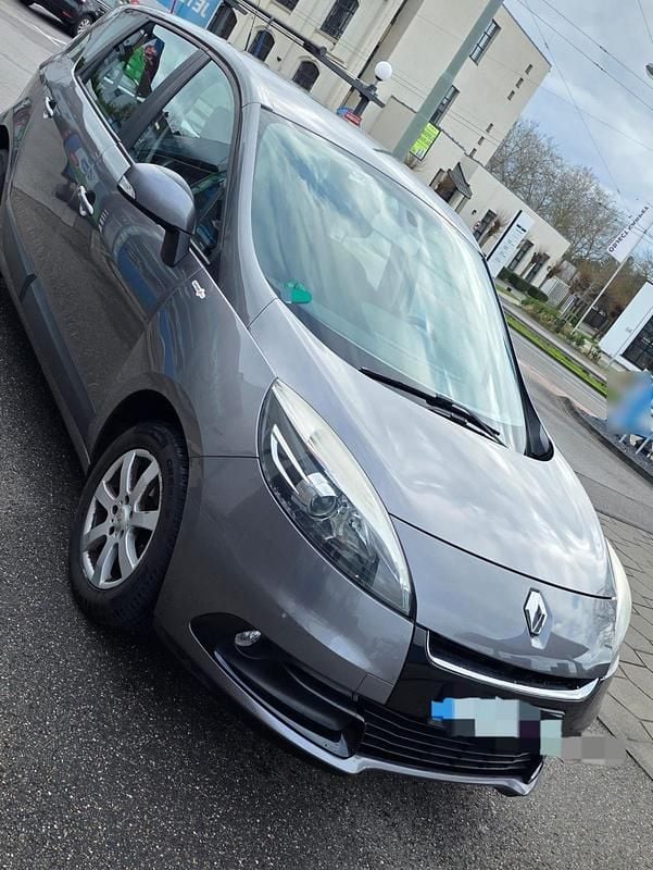 Gebraucht Renault Scénic III 113 PS (83 kW) 2012 Grau Van / Kleinbus
