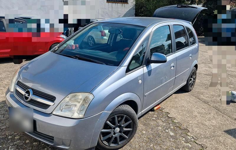 Second-hand Opel Meriva 100 CP (73 kW) 2005 Gri Monovolum