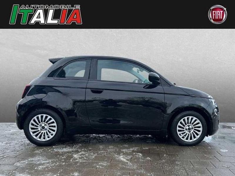 Gebraucht Fiat 500e Action 69 kW (95 PS) 2022 Schwarz Limousine