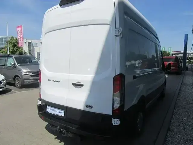 Gebraucht Ford Transit Trend 131 PS (96 kW) 2022 Frostweiß Pickup