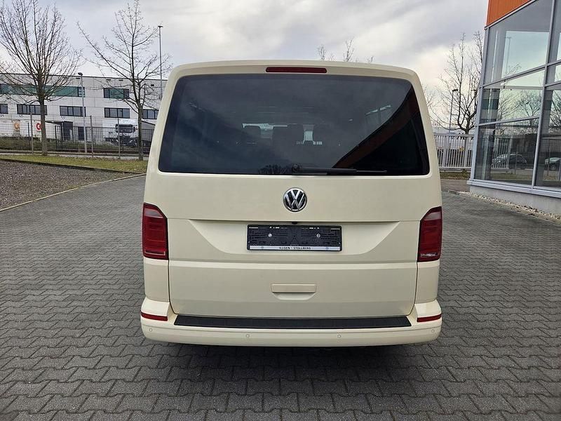 Gebraucht VW Caravelle Comfortline 150 PS (110 kW) 2020 Beige Van / Kleinbus